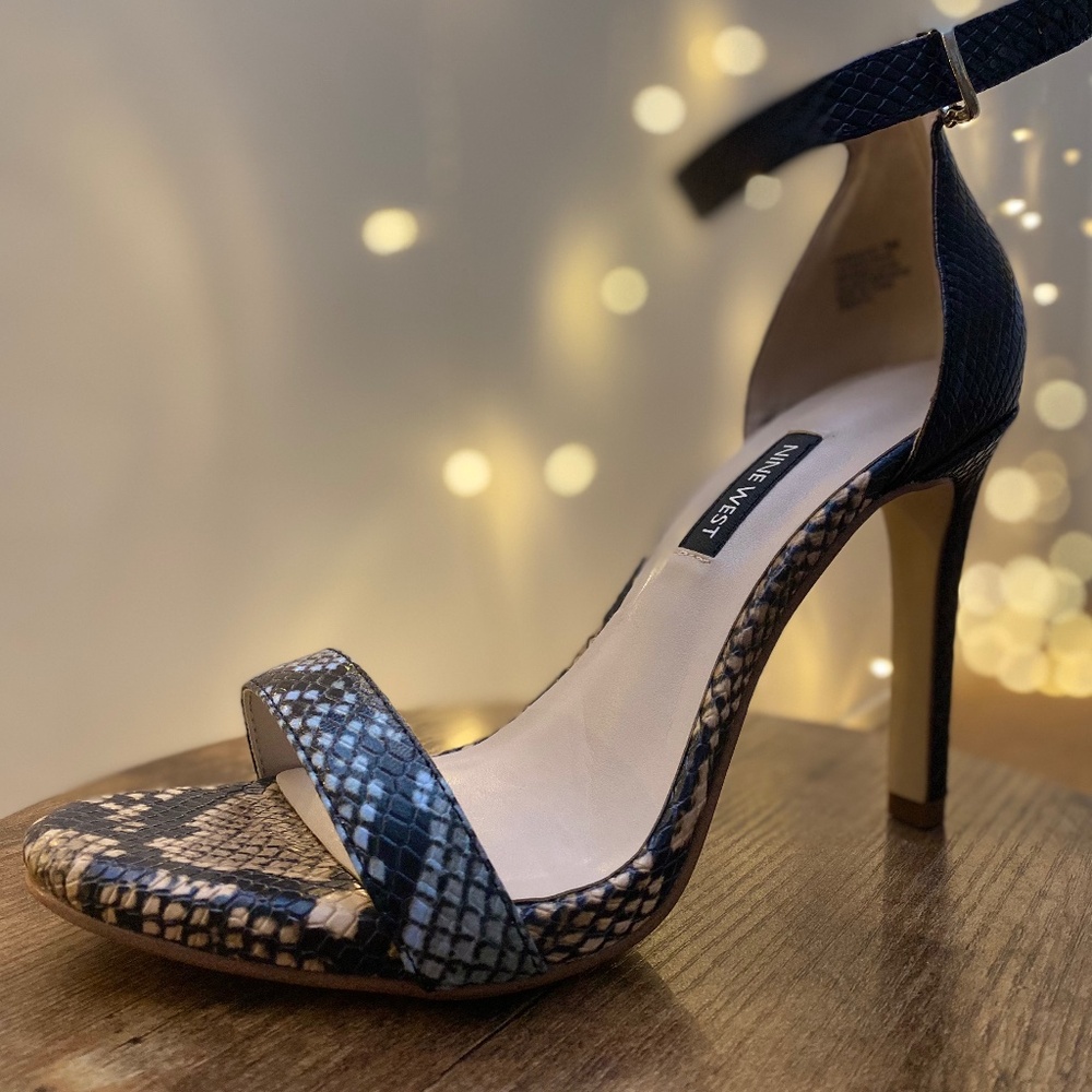 Animal print leather sandals